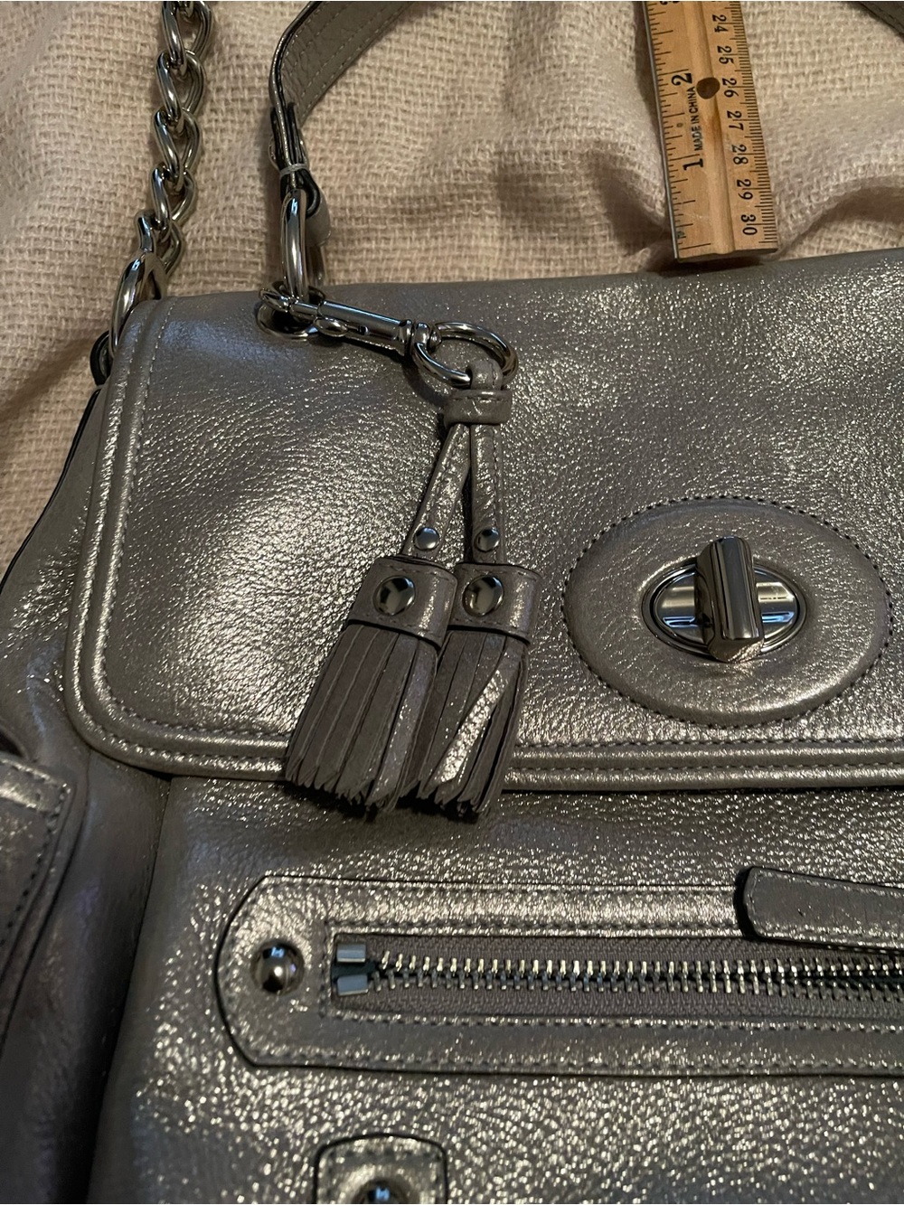 EUC COACH Sydney Metallic Silver Turnlock Flap Style 14616 - Picture 3 of 16
